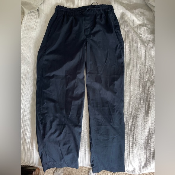Old Navy High-Waisted StretchTech Cropped Tapered Pants, Medium, Navy - Picture 7 of 9